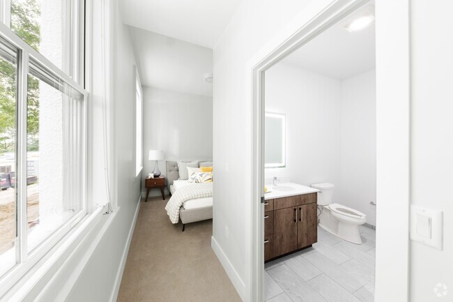 Building Photo - 226 Washington St Rental