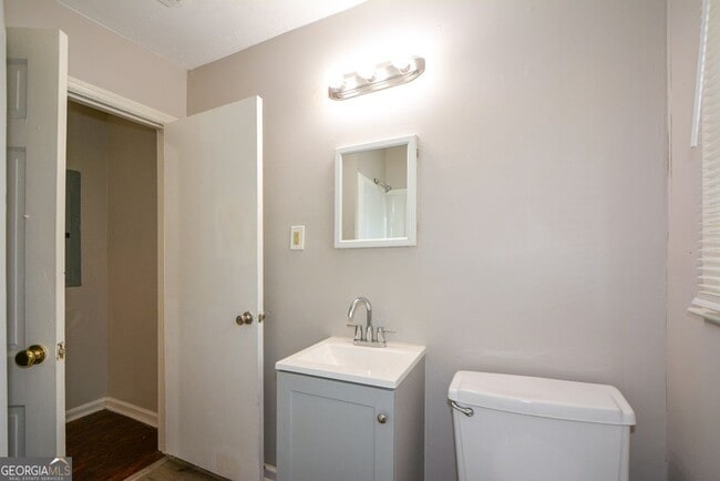 Photo - 2259 Nelms Dr SW