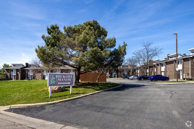 Photo - Hickory Manor
