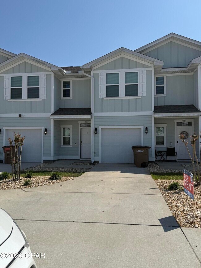 Building Photo - 7682 Shadow Lake Dr