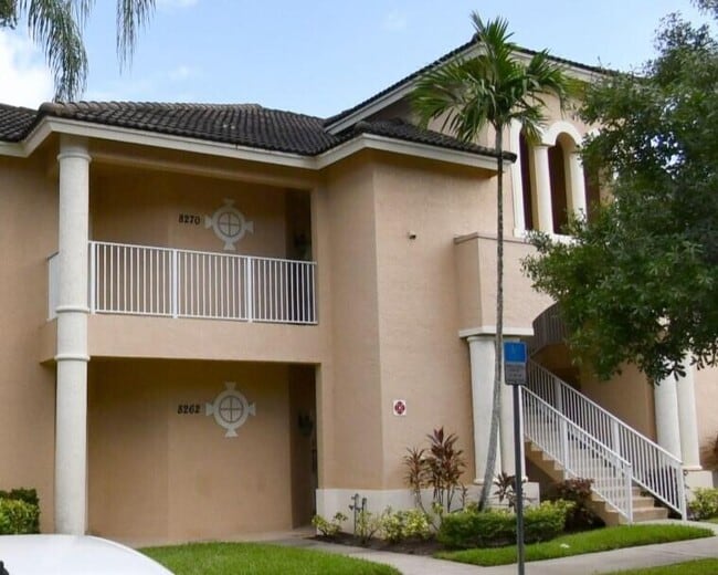 Building Photo - 8262 Mulligan Cir Unit 2613 Side B Rental