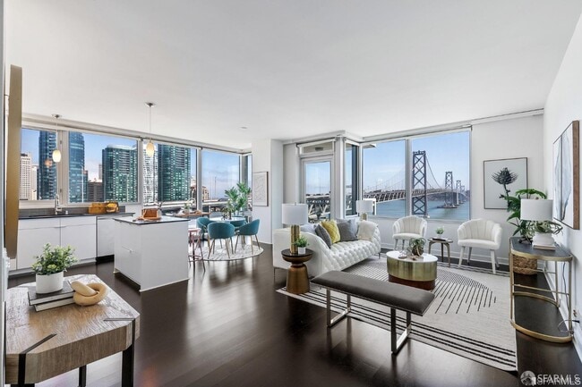 Building Photo - 501 Beale St