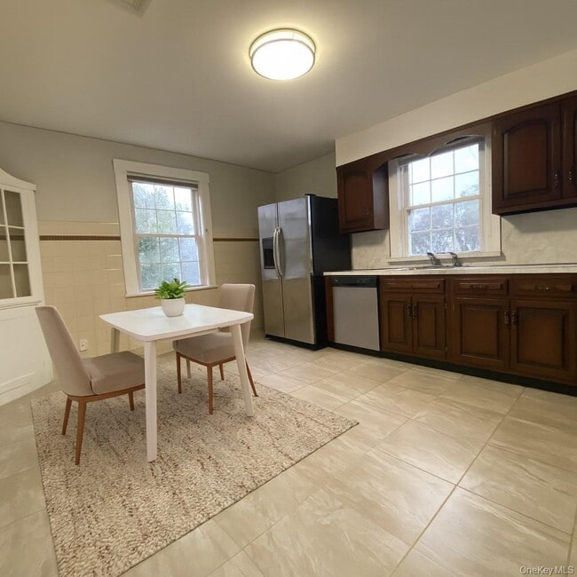 Photo - 27 Grand Blvd Unit B