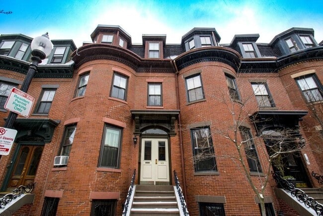 Photo - 99 E Brookline St Condo