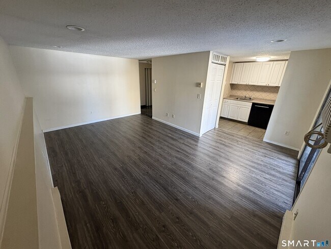 Photo - 20 Burgundy Hill Ln Unit 20