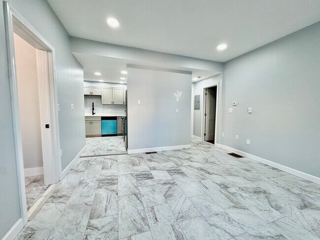 Photo - 201 Belmont St Unit 1