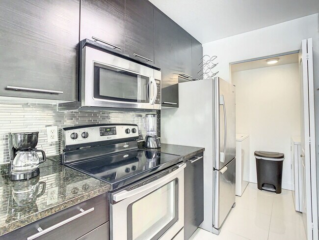 Westwood Boulevard, Orlando, FL 32821 - 2 BR 2 BA condo