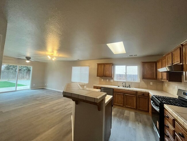 Photo - 4106 W Prospect Ave