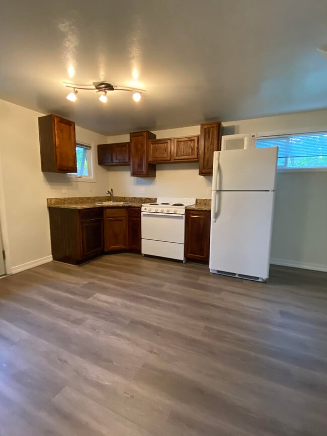 Photo - 865 Lincoln St Unit C