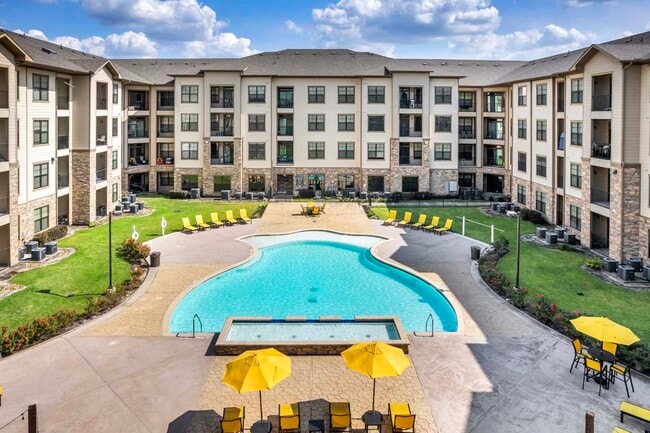 Building Photo - The Milo on Westheimer Rental
