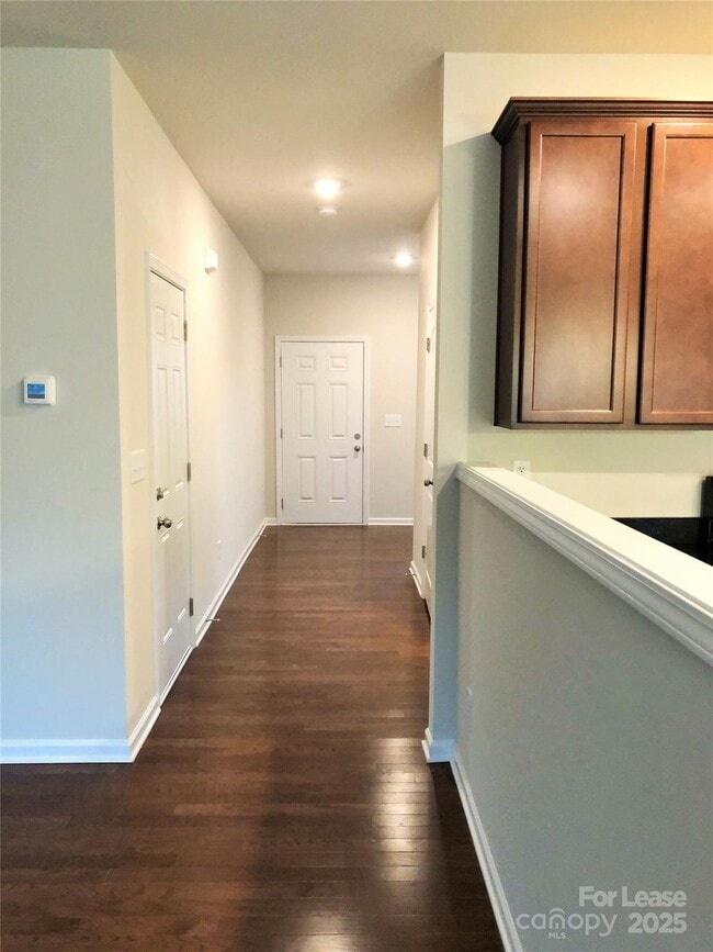 Photo - 6542 Revolutionary Trail