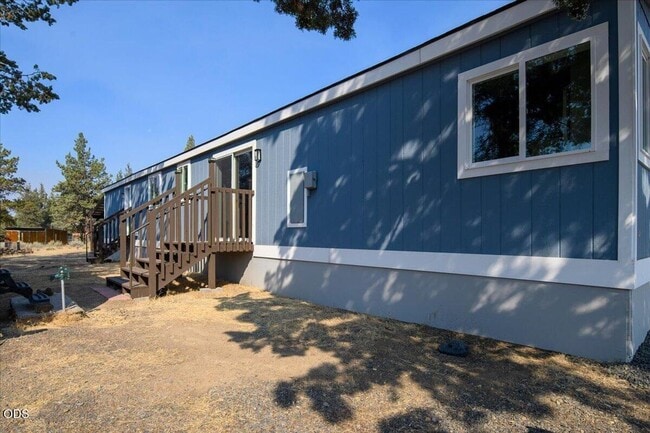 4451 NW 52nd St