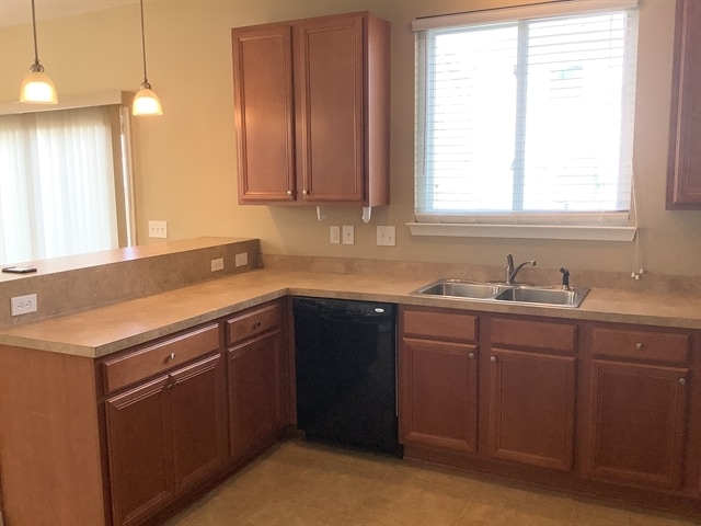 Photo - 8811 Shadowglen Dr