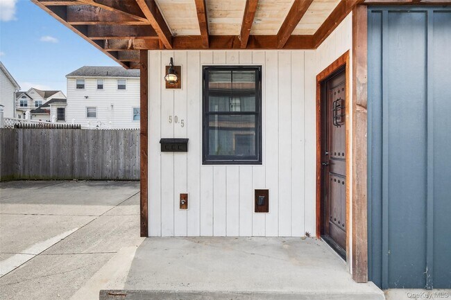 Photo - 52 Ackerman St