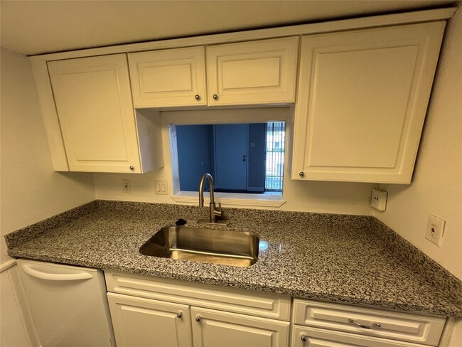 Photo - 12633 Memorial Dr Unidad 24