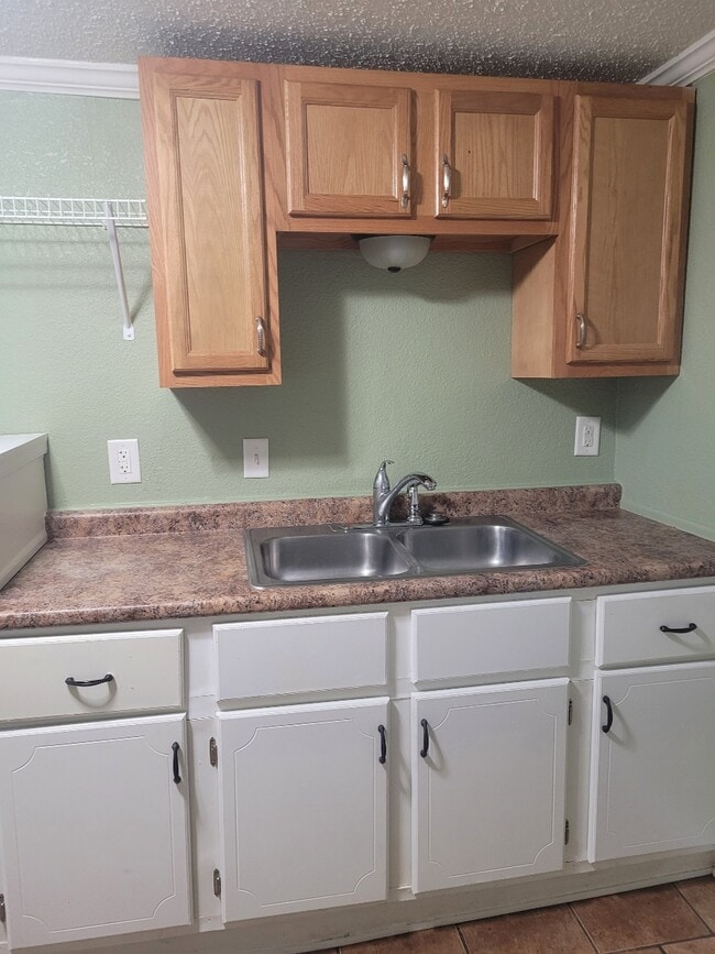 Photo - 1100 Saint Marys Blvd Unit B