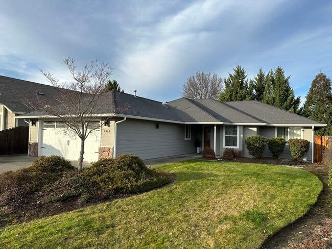 Photo - 1515 W Harbeck Rd