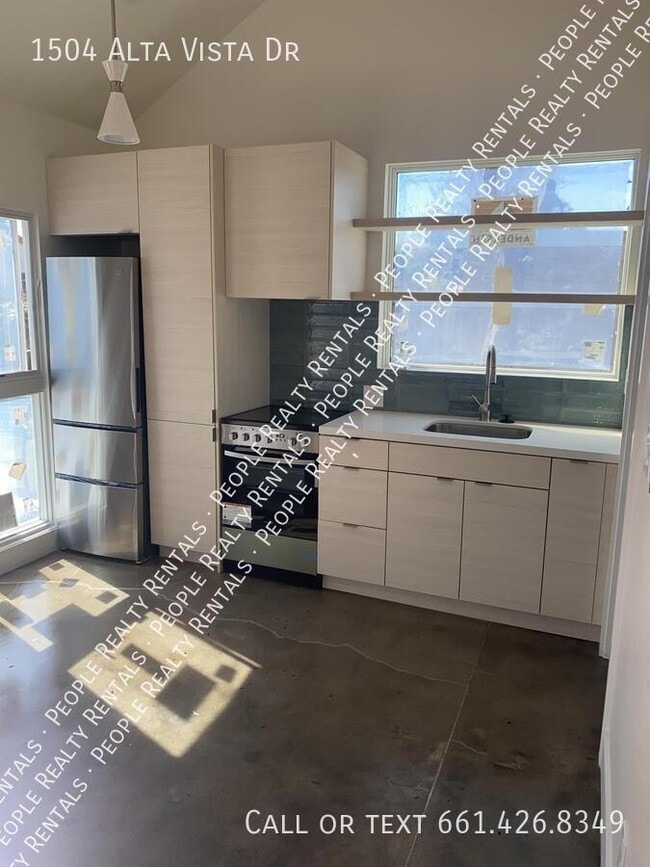 Photo - 1504 Alta Vista Dr