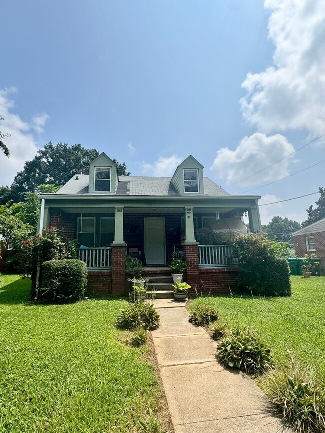 Building Photo - 3 bed room brick house in Henrico County! ...