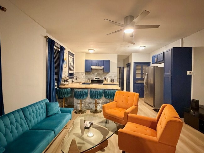 Photo - 3235 Itaska St