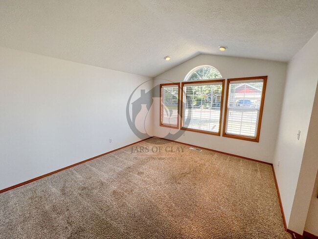 Photo - Single Level Home in Canby - Available Now