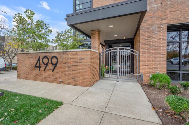 Photo - 499 E High St Unit 209