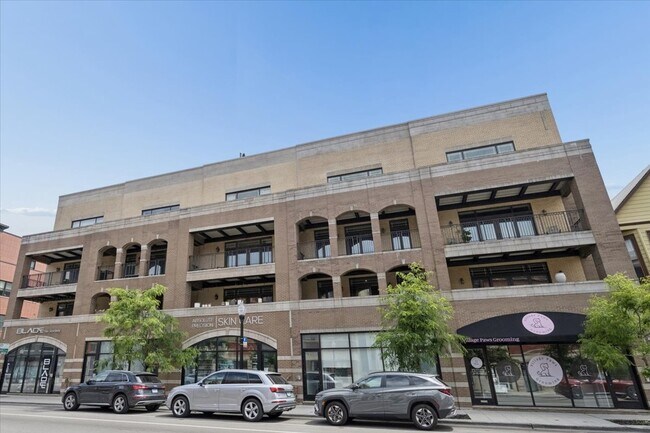 Photo - 1423 W Belmont Ave