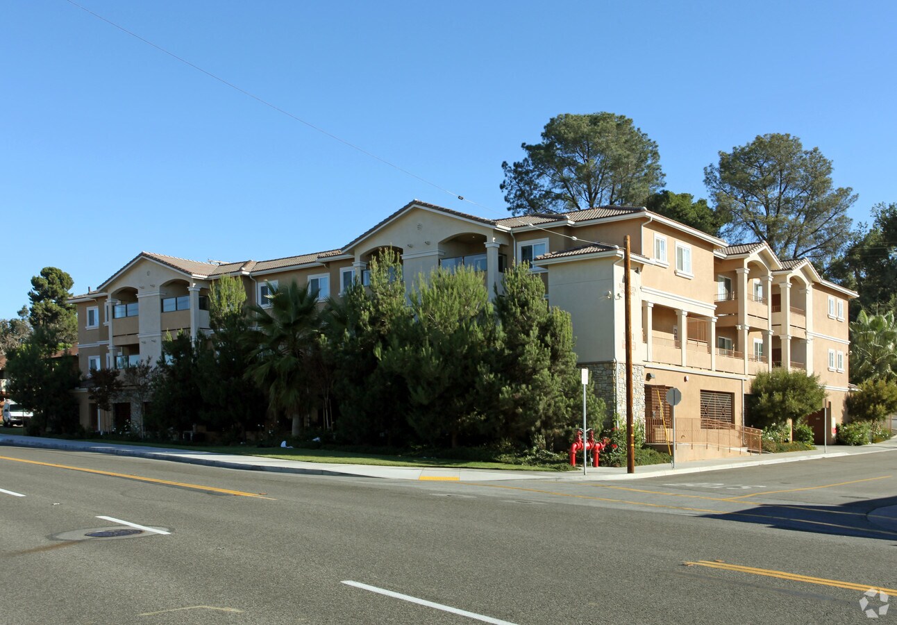 Buena Vista Apartments - Buena Vista Apartments