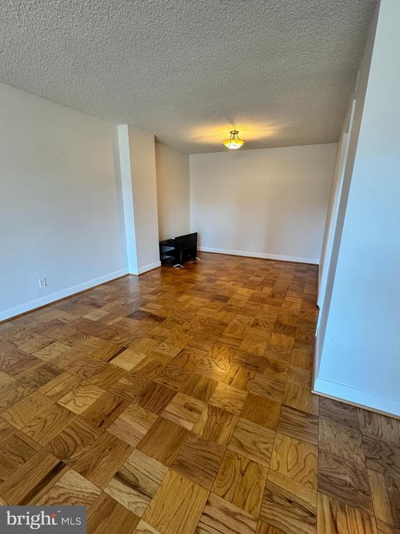 Photo - 3800 Fairfax Dr Unit 104