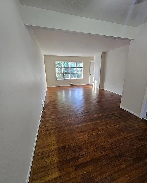 Photo - 681 Aldrich Rd