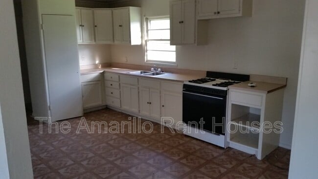 Photo - 307 Ponderosa Ln