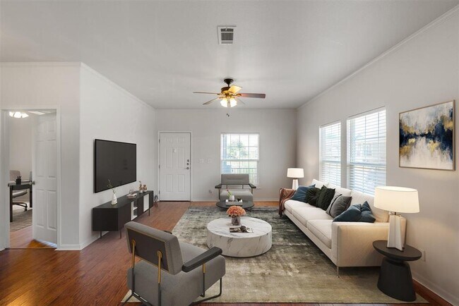 Photo - 289 Heatherwood Dr