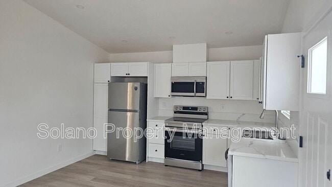 Photo - 376 Marna Dr