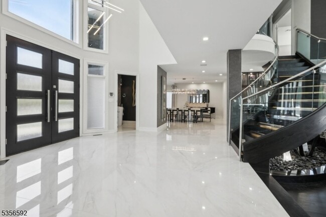 63 Roberts Rd