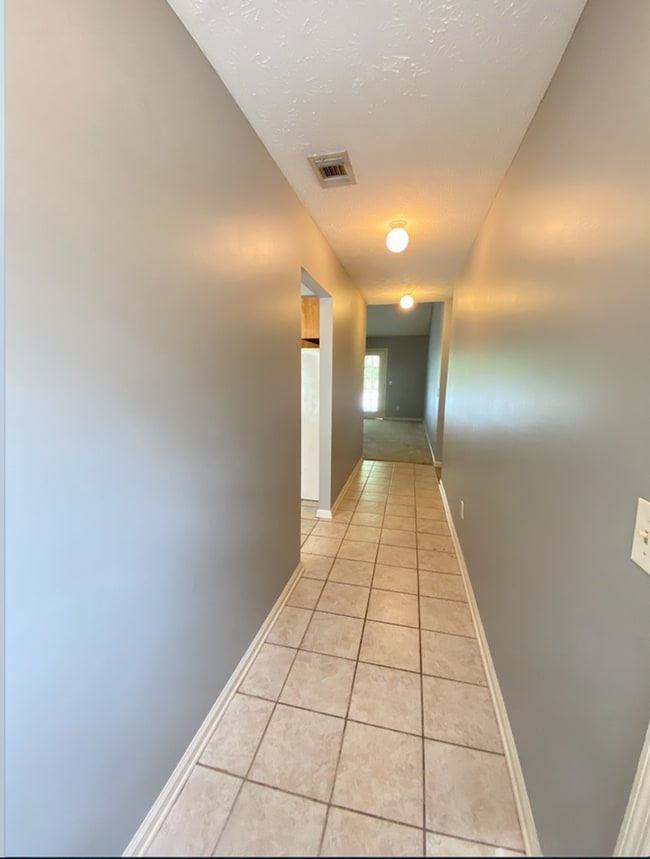 Photo - Northpointe Duplex Available for May!