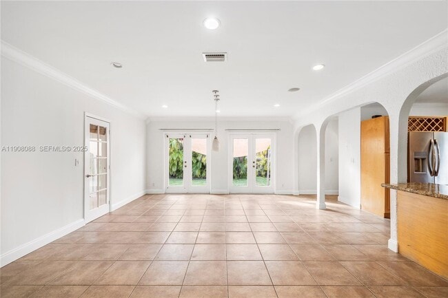 Photo - 7222 Trouville Esplanade