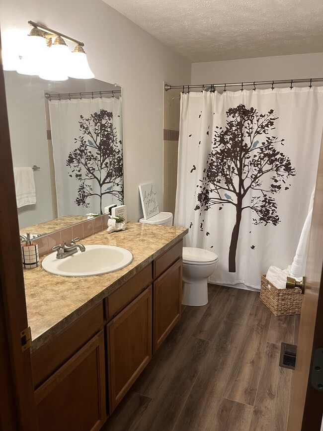 Photo - 4605 E Bixel Ct