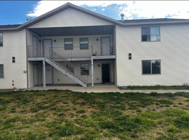 Building Photo - 803 E Riggs St