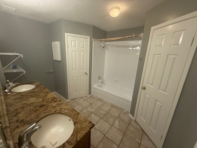 Photo - 3106 Trembling Creek Cir