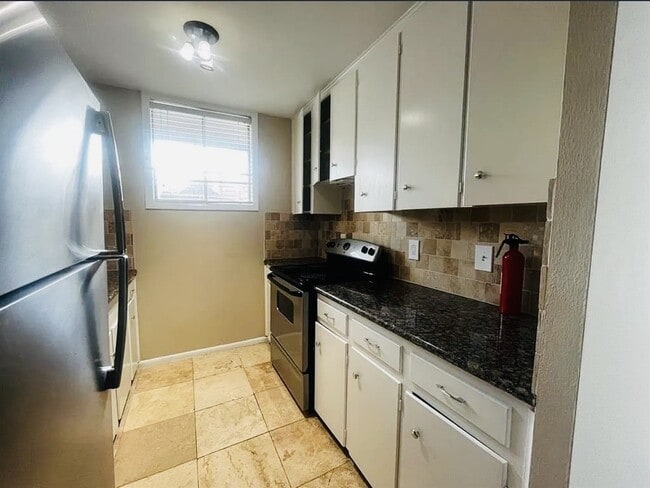 Photo - 5123 Del Monte Dr Unit 1