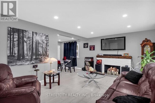 Photo - 200 Renfro Crescent