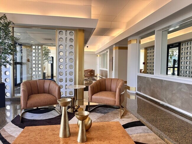 Photo - 300 Lynn Shore Dr Unit 908