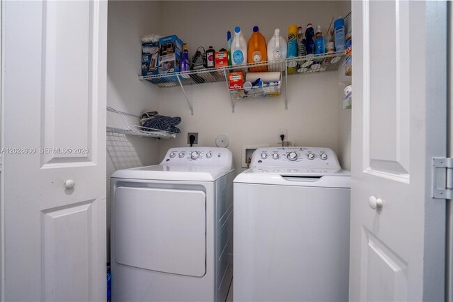 Photo - 2588 SE 2nd St