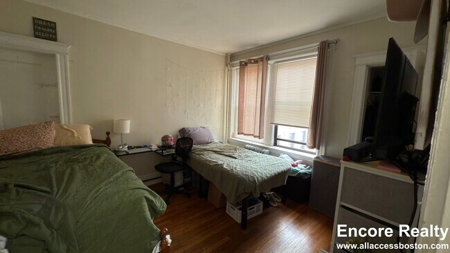 Photo - 58 Queensberry St Unit 12