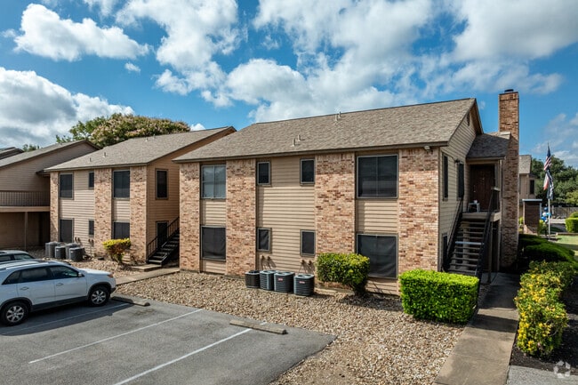 Tramor at Creek Village