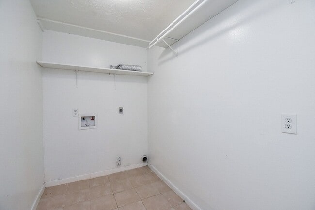 Photo - 14418 Royal Hill Dr
