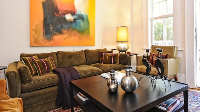 Building Photo - 2101 Kirkwood Ave Unit ID1331043P