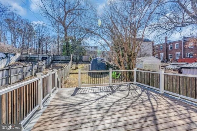 Photo - 4011 Blaine St NE
