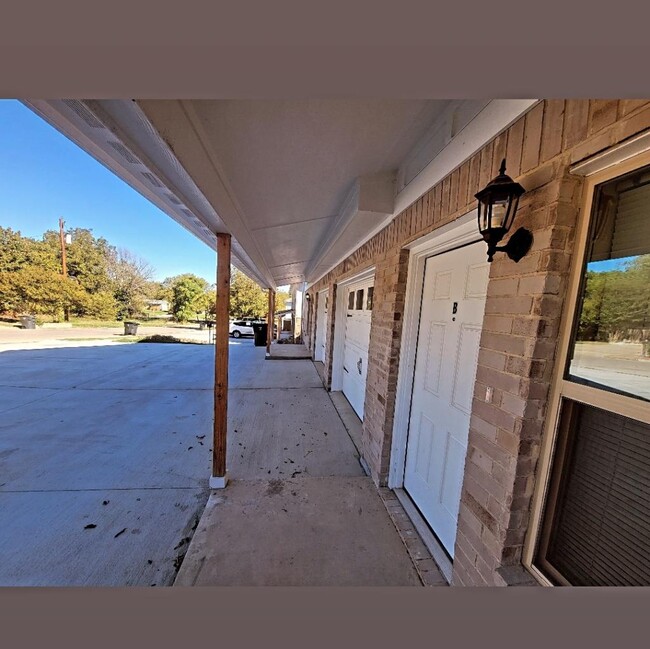 Photo - 512 Raymond St
