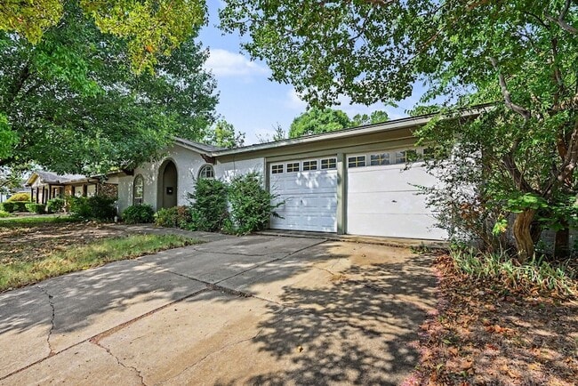 5304 Westhaven Dr